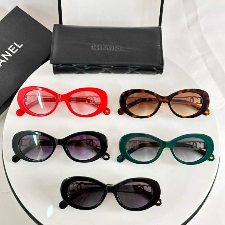 Picture of Chanel Sunglasses _SKUfw77121481fw